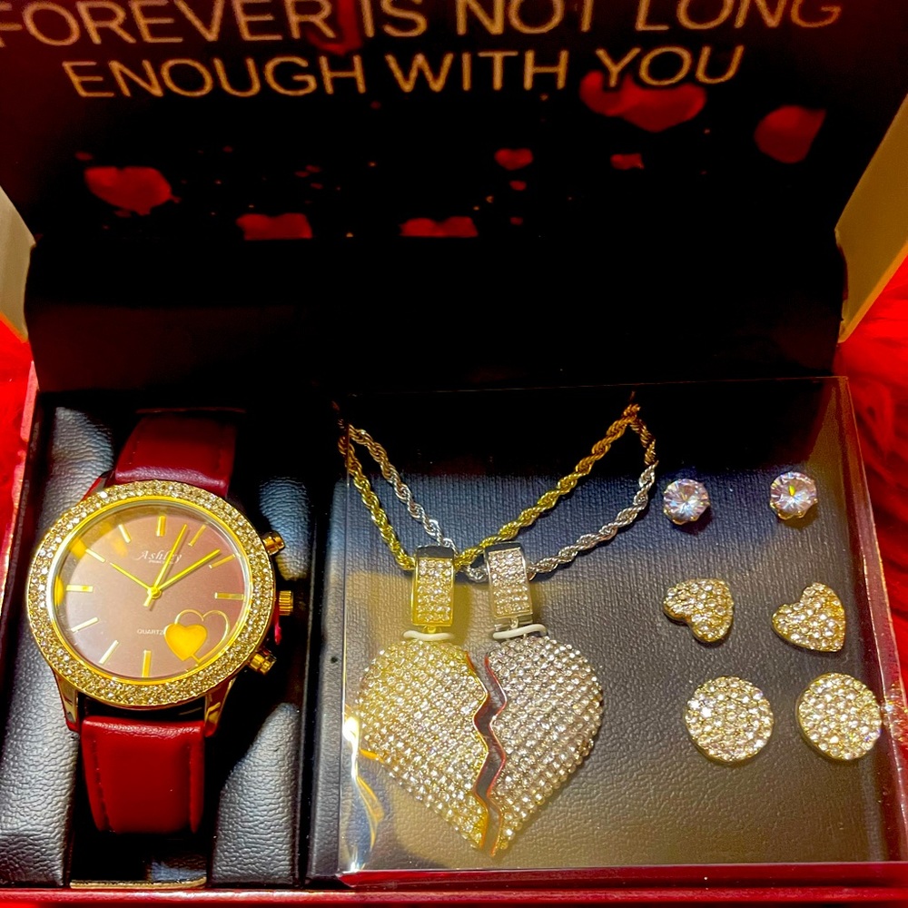 Ashley Princess jewelry set….. Great Christmas gift